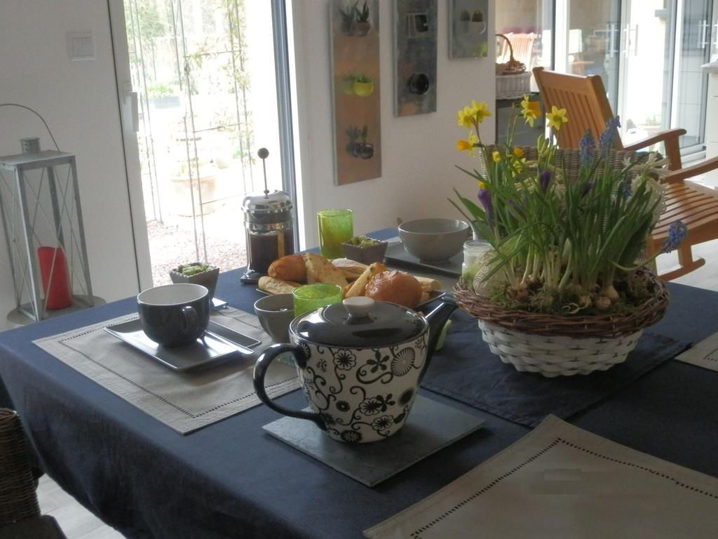 Les Muscaris Bed & Breakfast Le Minihic-sur-Rance Dış mekan fotoğraf